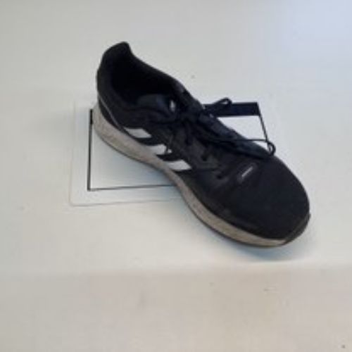 Single (Left) - Adidas Trainer Size 8