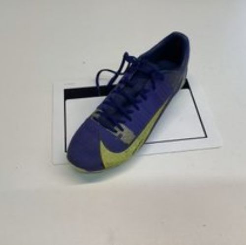 Single (Left) - Nike Mercurial Size 6